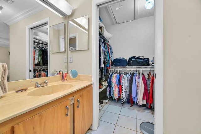 5831 Honeybell Court 37d, Fort Pierce, FL 34982