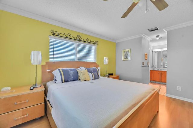 5831 Honeybell Court 37d, Fort Pierce, FL 34982