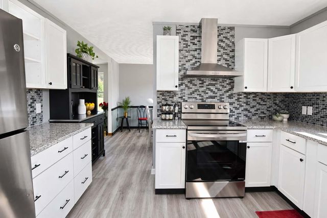 451 27th Street, Allegan, MI 49010