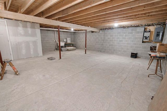 451 27th Street, Allegan, MI 49010