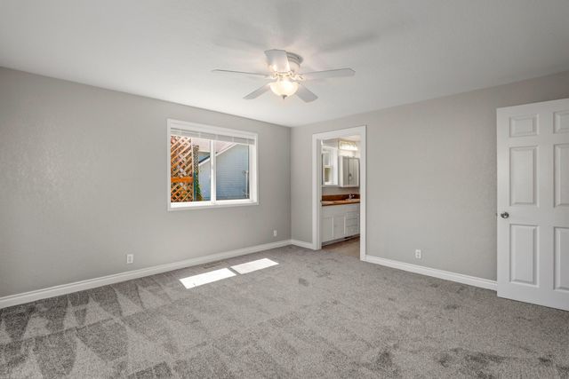 1089 Brookdale Avenue, Medford, OR 97504