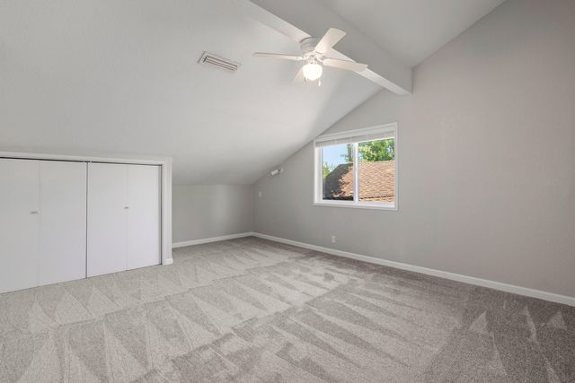 1089 Brookdale Avenue, Medford, OR 97504