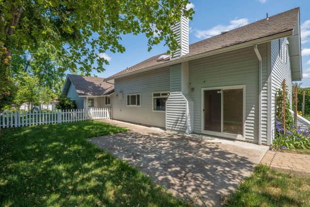 1089 Brookdale Avenue, Medford, OR 97504