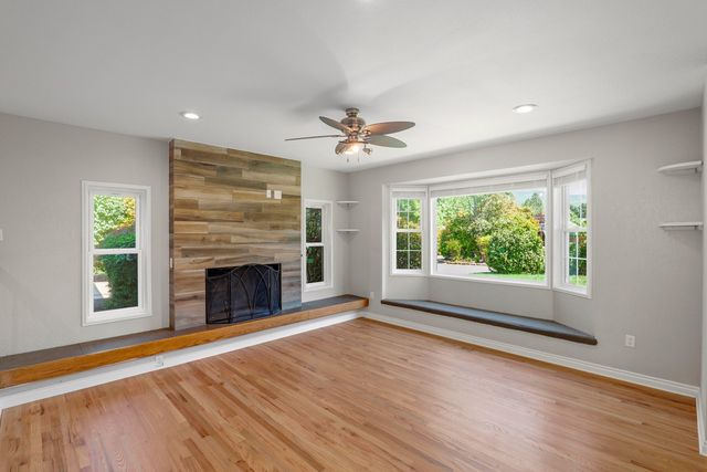 1089 Brookdale Avenue, Medford, OR 97504