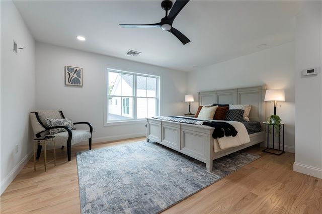 9 Stoneridge Road, Smithfield, RI 02917