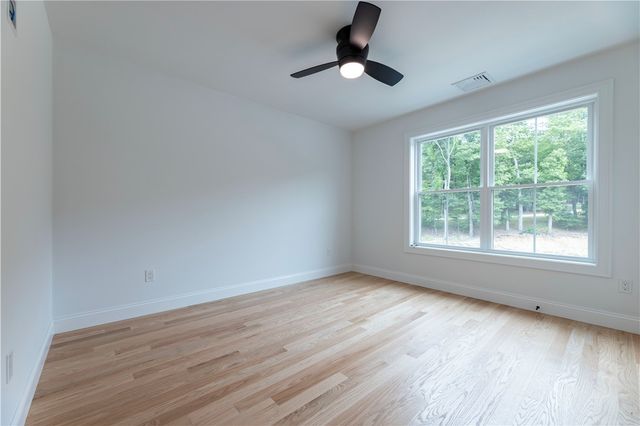 9 Stoneridge Road, Smithfield, RI 02917