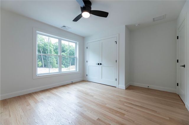 9 Stoneridge Road, Smithfield, RI 02917