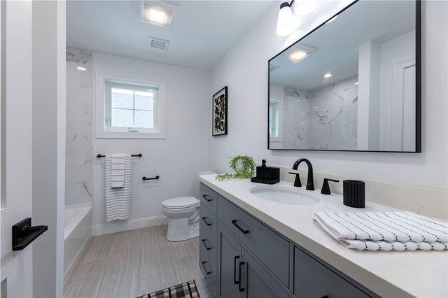 9 Stoneridge Road, Smithfield, RI 02917