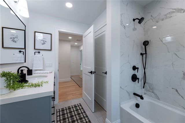 9 Stoneridge Road, Smithfield, RI 02917