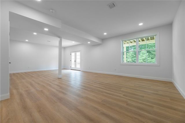 9 Stoneridge Road, Smithfield, RI 02917