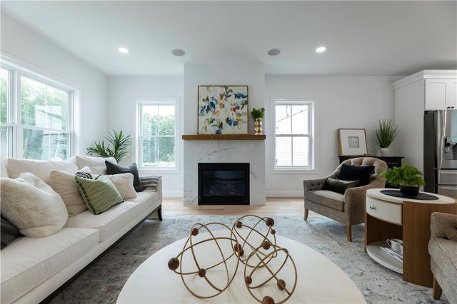 9 Stoneridge Road, Smithfield, RI 02917