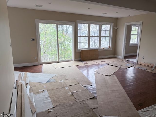 481 Windemere Ave, Mount Arlington Boro, NJ 07856