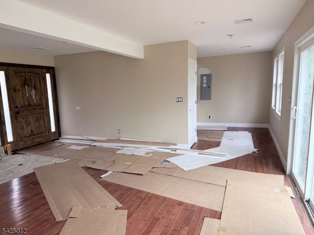 481 Windemere Ave, Mount Arlington Boro, NJ 07856