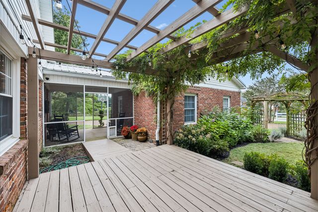 2641 Buckner Rd, Thompsons Station, TN 37179
