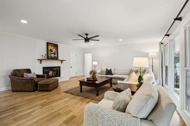 2641 Buckner Rd, Thompsons Station, TN 37179