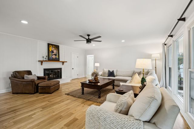 2641 Buckner Rd, Thompsons Station, TN 37179
