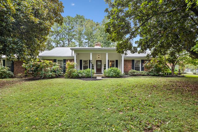 2641 Buckner Rd, Thompsons Station, TN 37179