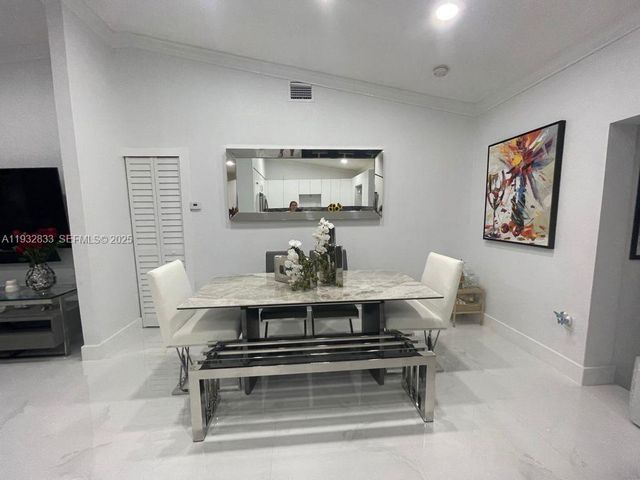 5855 SW 128th Ct 5855, Miami, FL 33183