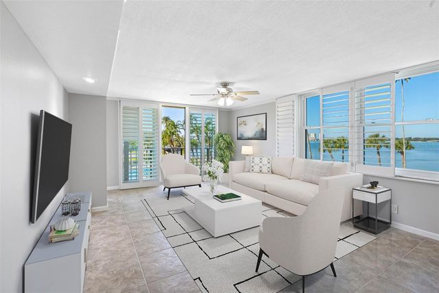 100 OAKMONT LANE 301, Belleair, FL 33756