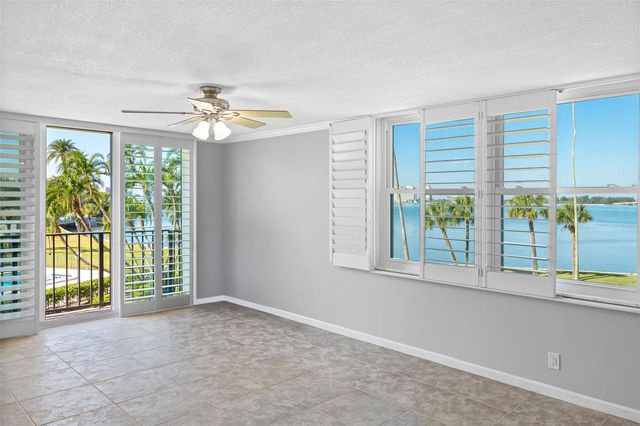 100 OAKMONT LANE 301, Belleair, FL 33756