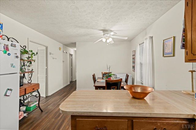 134 Hunt Club Dr, Madison Heights, VA 24572