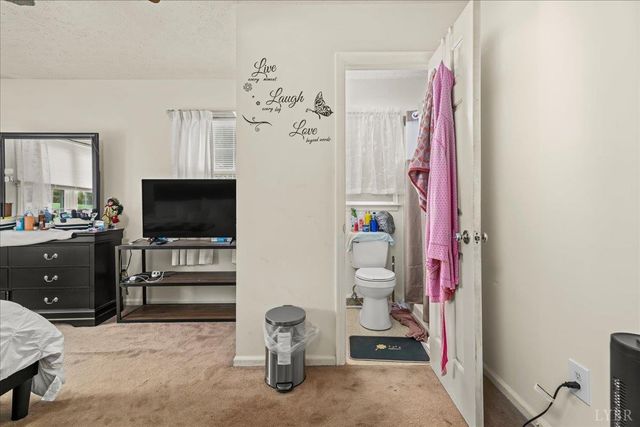 134 Hunt Club Dr, Madison Heights, VA 24572