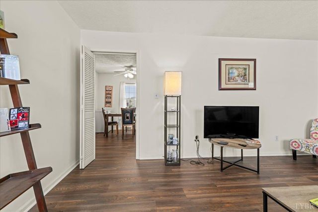 134 Hunt Club Dr, Madison Heights, VA 24572