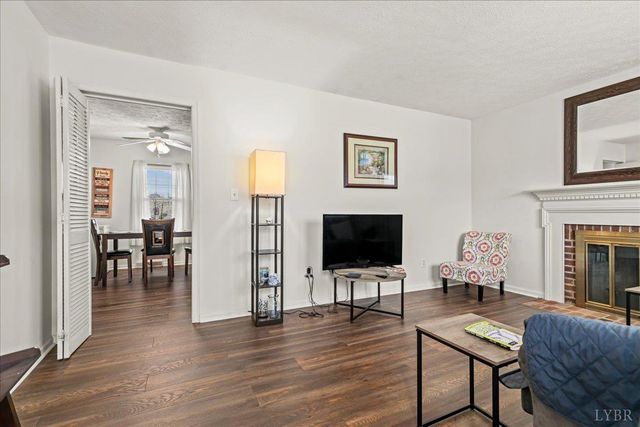 134 Hunt Club Dr, Madison Heights, VA 24572