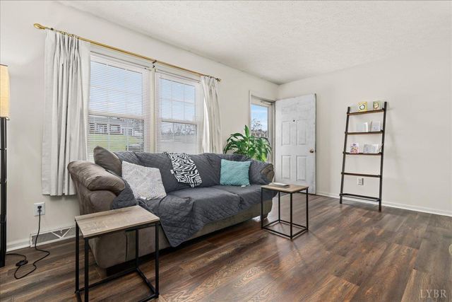 134 Hunt Club Dr, Madison Heights, VA 24572