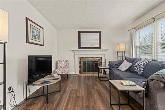 134 Hunt Club Dr, Madison Heights, VA 24572