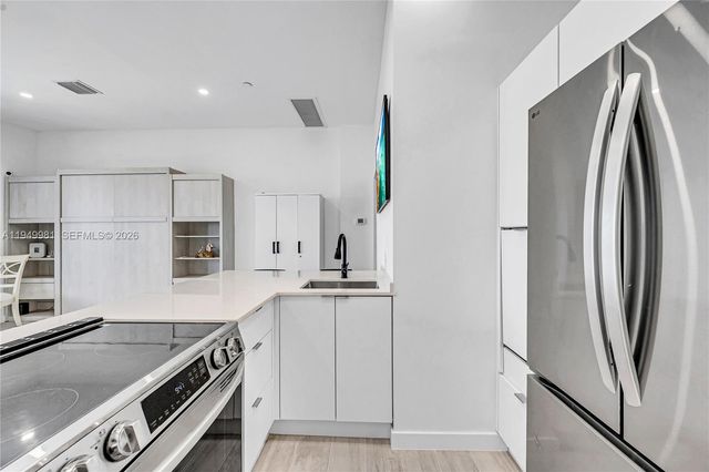 1500 Bay Rd 1536S, Miami Beach, FL 33139