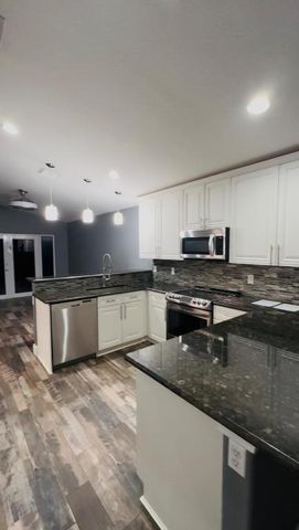 3965 Torres Circle, West Palm Beach, FL 33409