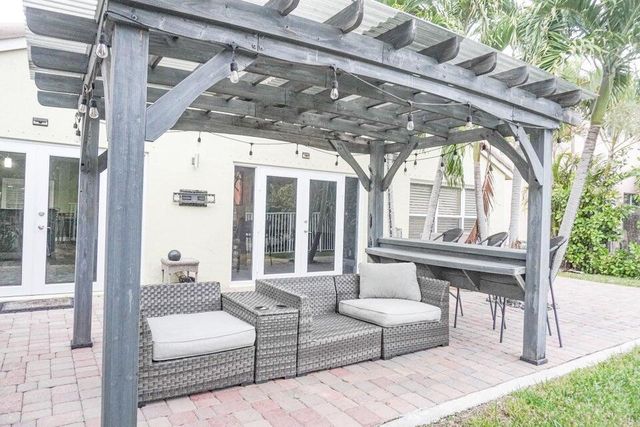 3965 Torres Circle, West Palm Beach, FL 33409