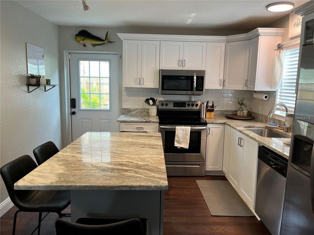 2745 4TH AVENUE S, St Petersburg, FL 33712