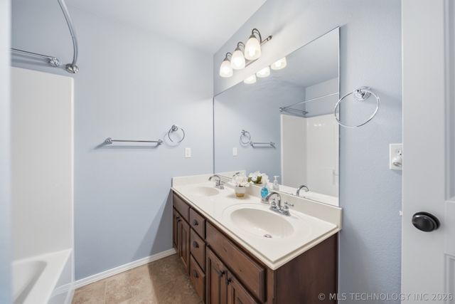 17626 E 48th Street, Tulsa, OK 74134
