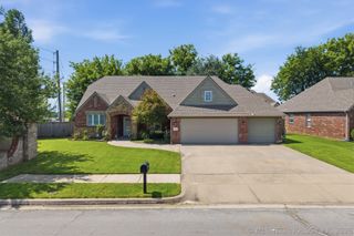 17626 E 48th Street, Tulsa, OK 74134