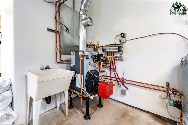 809 ANDREW STREET, Fairbanks, AK 99701