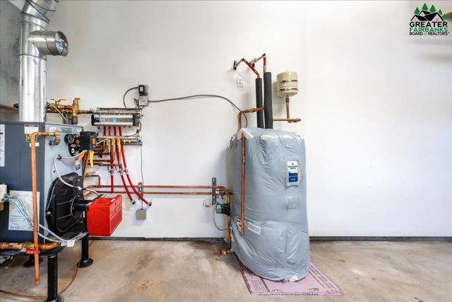 809 ANDREW STREET, Fairbanks, AK 99701