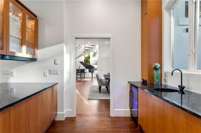 35 Robin Hood NE Road, Atlanta, GA 30309