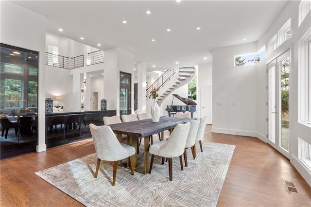 35 Robin Hood NE Road, Atlanta, GA 30309