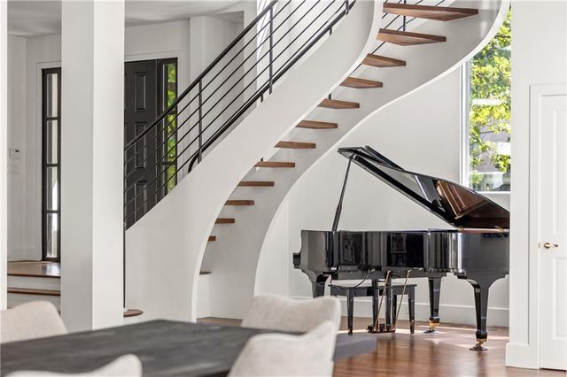 35 Robin Hood NE Road, Atlanta, GA 30309