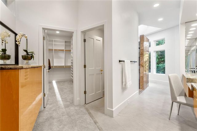 35 Robin Hood NE Road, Atlanta, GA 30309