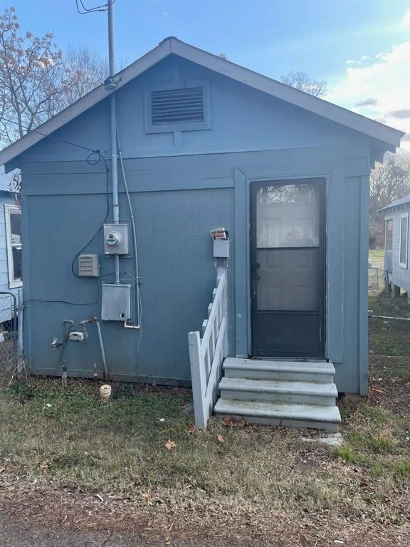 617 Montgomery Street, Bossier City, LA 71111