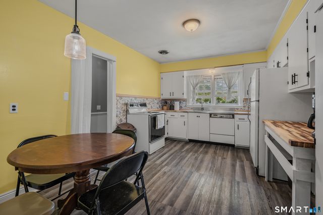 7 Norton Court, Norwich, CT 06360