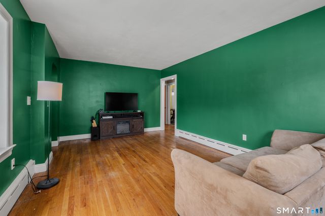 7 Norton Court, Norwich, CT 06360