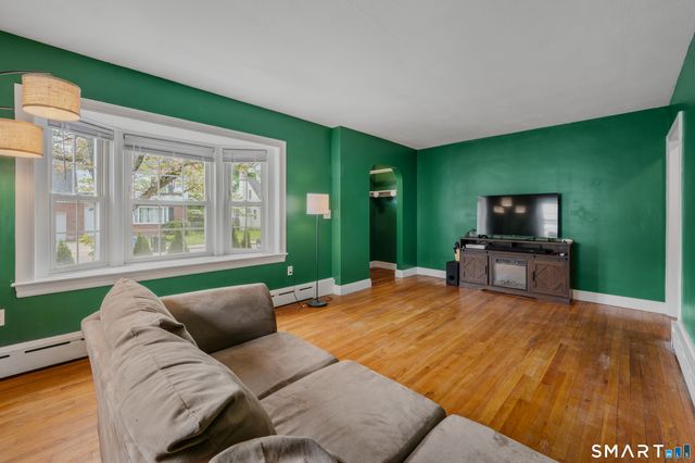 7 Norton Court, Norwich, CT 06360
