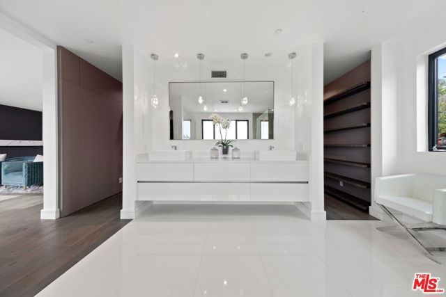 2030 Talmadge Street, Los Angeles, CA 90027