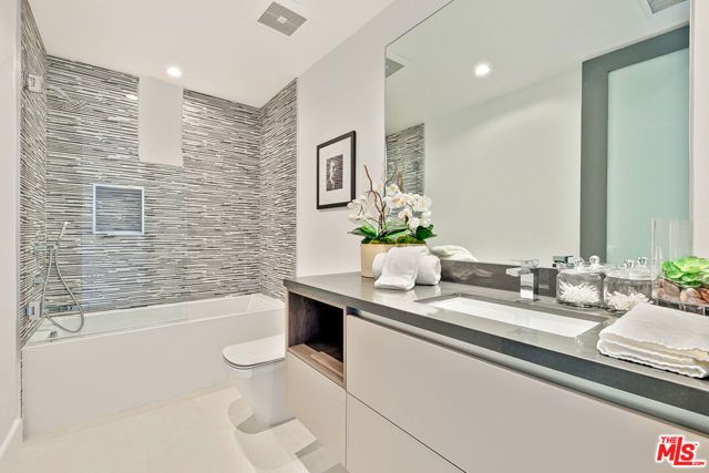 2030 Talmadge Street, Los Angeles, CA 90027