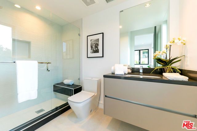 2030 Talmadge Street, Los Angeles, CA 90027