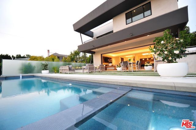 2030 Talmadge Street, Los Angeles, CA 90027